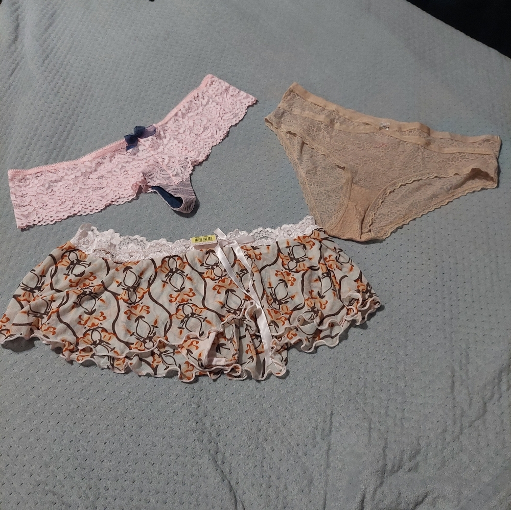 Cabernet Lace Trim Floral Lingerie